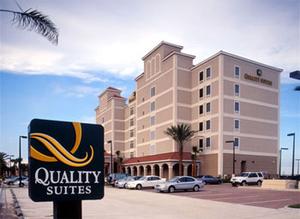 Quality Suites Oceanfront::Hotels.com