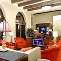 Courtyard by Marriott Kansas City Country Club Plaza::Priceline.com