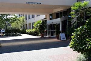 Web-embassy_suites_hotel_45601_2_08082006_1208115781_500
