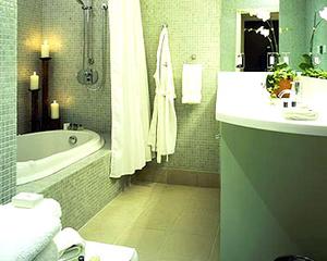 Web-mia_nati-bathr-1