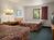 Aberdeen North Super 8 Motel::ProfessionalTravelGuide.com