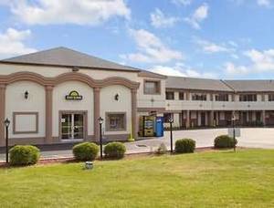 Days Inn Levittown Bristol::Travelocity.com