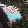 Tn-059153_pool_01_f