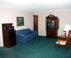 Tn-187879_suite_01_f