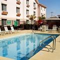 Tn-r49732_pool_01_f