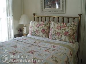 Gibson's Lodgings Bed & Breakfast Inn::BedAndBreakfast.com