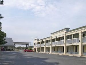 Days Inn Fredericksburg South::Travelocity.com