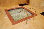 Tn-t34715_pool_01_f