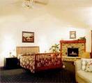 Econo Lodge Eau Claire::Expedia