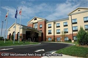 Holiday Inn Exp Stes Chestertw::Travelocity.com
