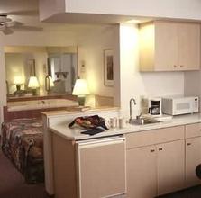 Best Western Lighthouse Suites Inn::Hotels.com