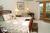 Berry Springs Lodge::BedAndBreakfast.com