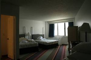 Web-washington_plaza_hotel_42415_0_07312006_1407502582_500