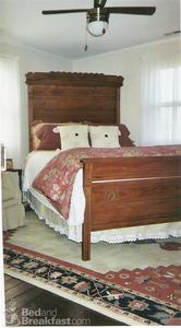 The Old Seaport Inn::BedAndBreakfast.com