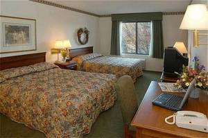Country Suites By Carlson, Coon Rapids, MN::Travelocity.com