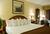 Best Western Country Inn::Priceline.com