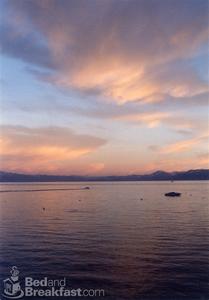 Web-tahoe-vista-ca-inn-shorehouseatlaketahoe
