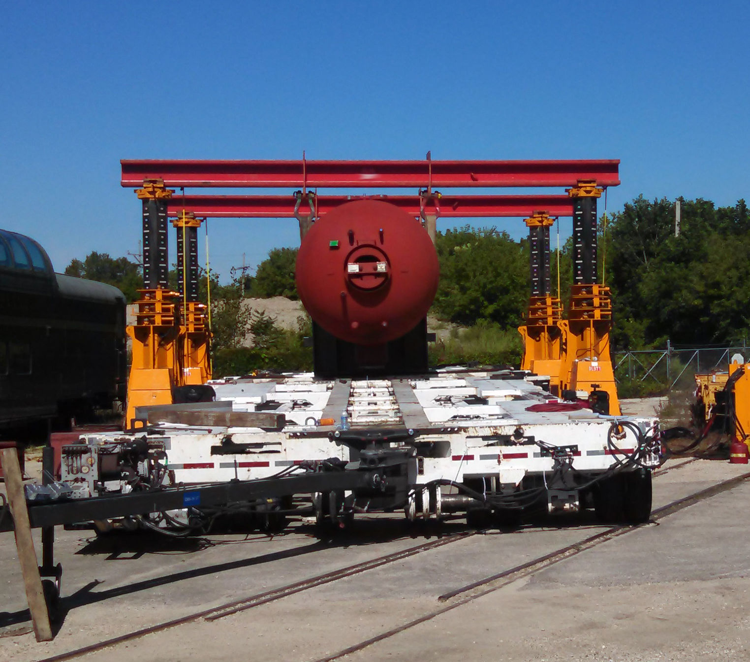 J & R Engineering 450 Ton Lift-N-Lock Hydraulic Gantry For Sale 450TJRLiftLockGantry