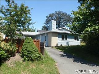 , 737 Craigflower Rd