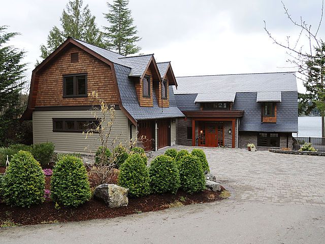 , 11372 Chalet Rd 