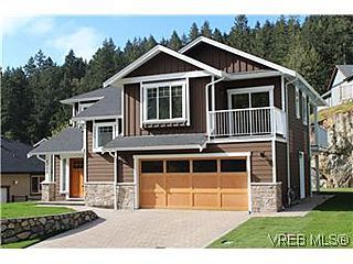 , 2002 Hawkins Pl