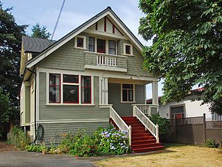 , 1121 Greenwood Av 