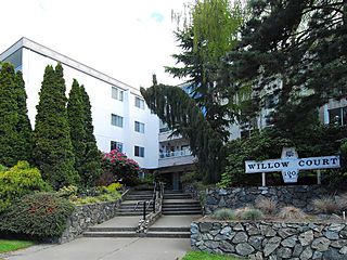 , 190-407 Gorge Rd W