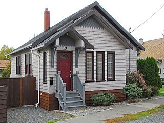 , 19 Hampton Rd
