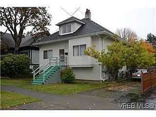 , 961 Cowichan St