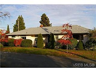 , 973 Runnymede Ave