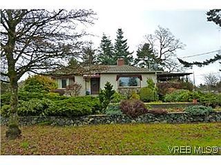 , 909 Alexander Rd