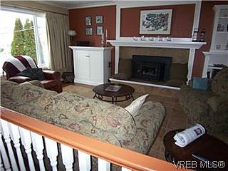 , 1623 dougall Ave
