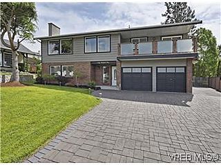 Saanich West, 4269 Moorpark Pl 