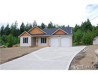 , 7573 Lemare Cres