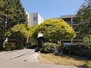 , 305-2747 Quadra St
