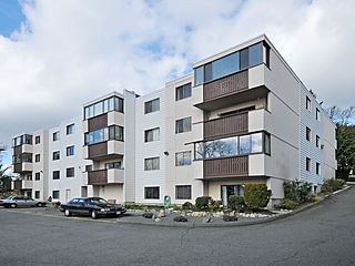 Esquimalt, 102-614 Fernhill Pl 