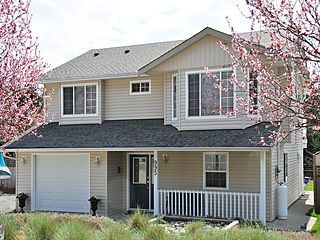, 995 Bonavista Pl