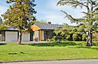 Saanich West, 3334 Rolston Cr