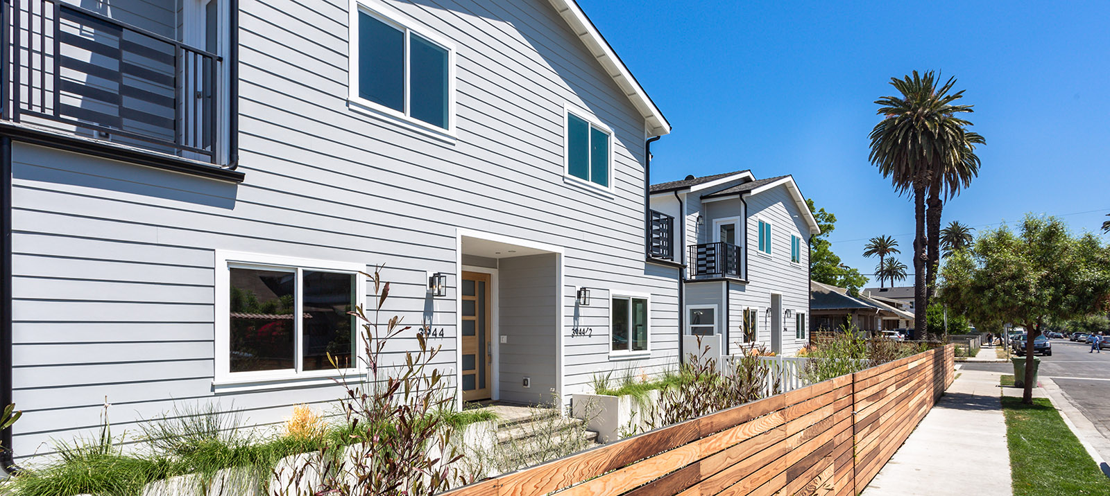 1135 Leighton Avenue , Los Angeles, CA 90037 MLS 19450400 LA's