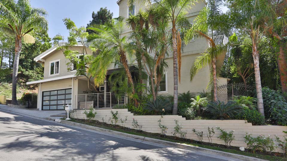 7546 Devista Dr, Los Angeles, CA 90046 MLS LA's Best Property