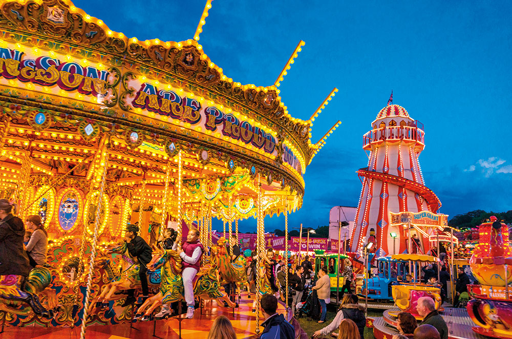 The sun setting over the Grand Canyon