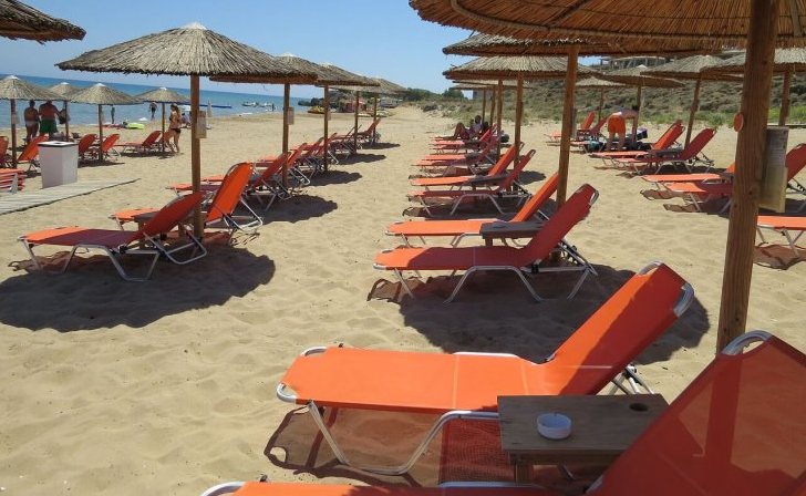 chaise beach lounger