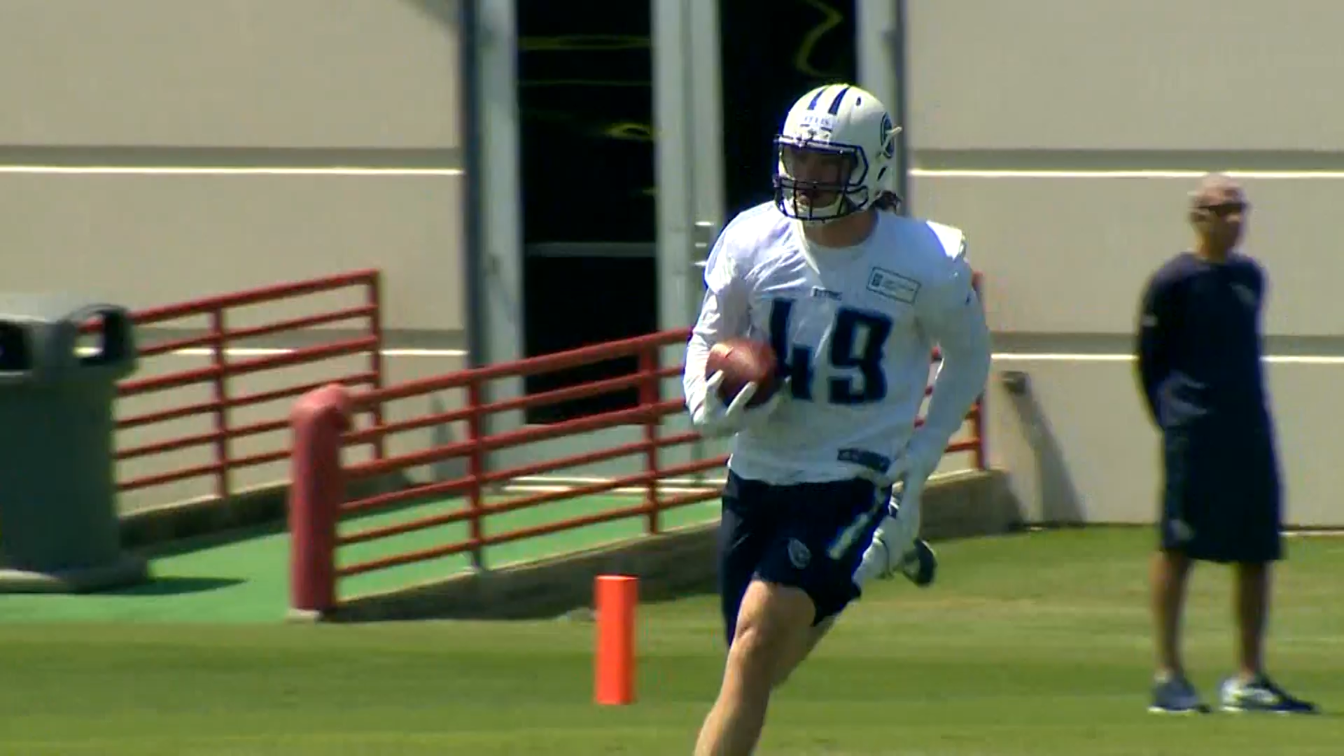 Delmar’s Ellis Stays In Tennessee For Shot At The NFL