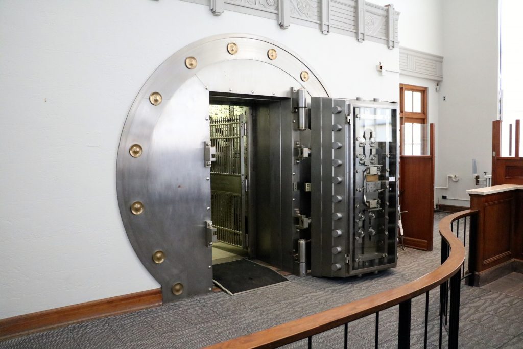 The vault inside the 100-year-old bank (Photo: Lauren Holloway)