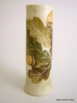 Small cylinder vase- Oakleaf design