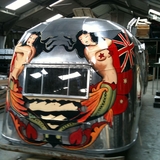 Painted bus based on Tatoos