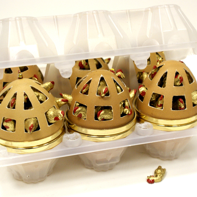 6 Caged Eggs