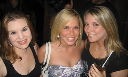 3girls_thumb_440x260