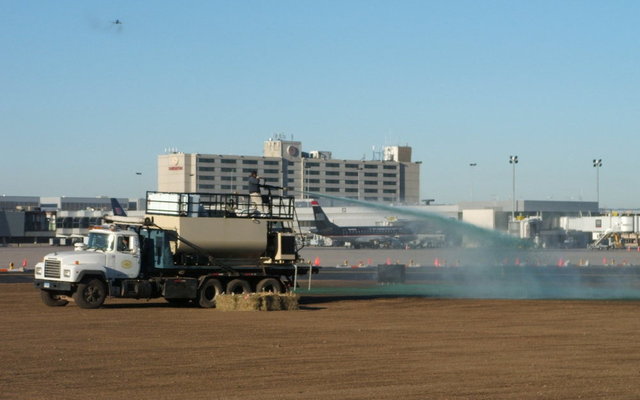 Airport_river_019_thumb_640x400