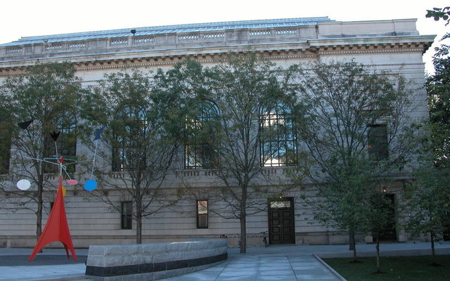 Yale_thumb_640x400